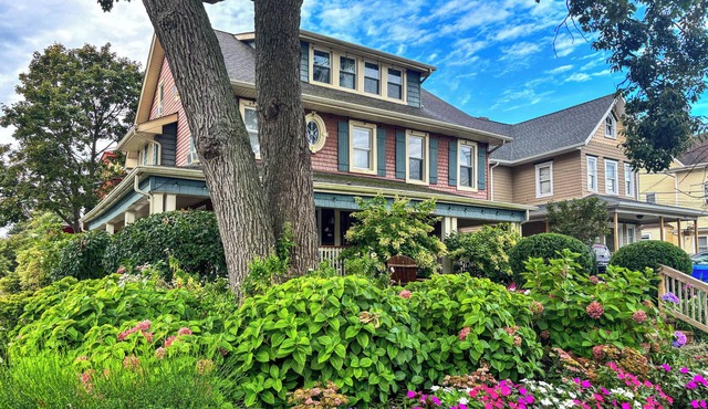 Spacious Home ~ 4 Blocks to Asbury Park Beach!