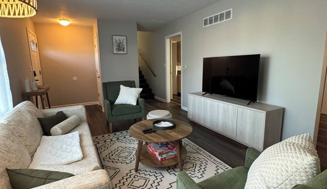 Spacious home, 5 mins to Missouri Valley College