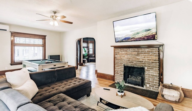 Spacious Home 6 Minutes from Downtown St. Paul