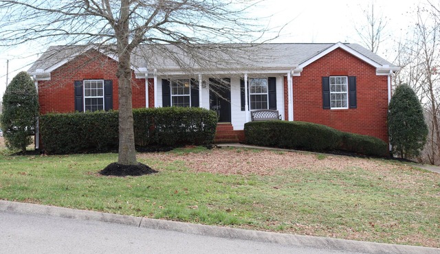 Spacious Home Close to Downtown Nashville