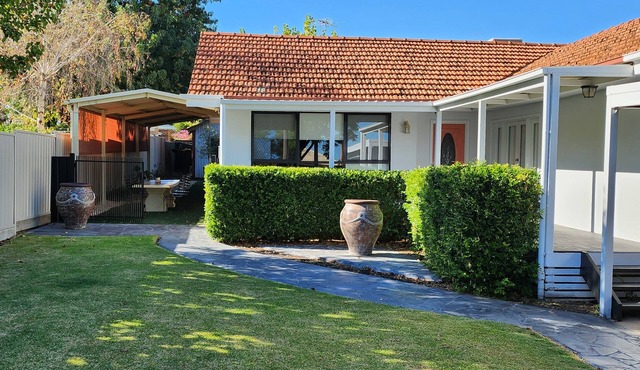 Spacious Home Close to CBD and River Front