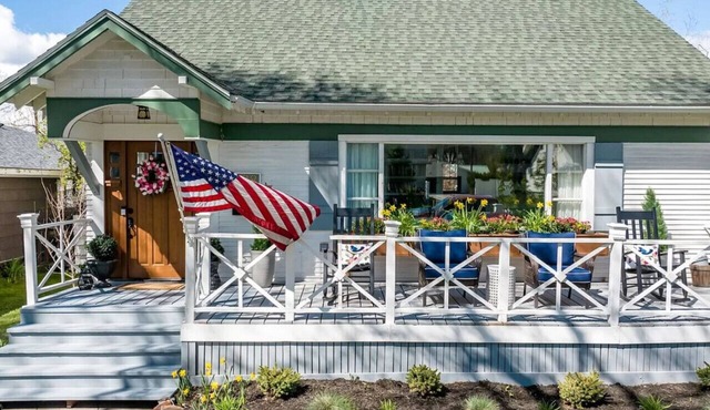 Spacious Home Downtown Kalispell