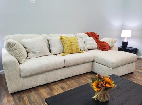 Spacious Home downtown Hillsboro
