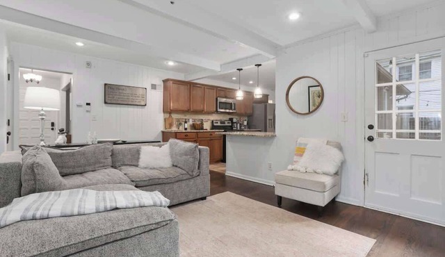 Spacious Home Families Sleeps9 Easy HWY Access