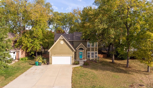 Spacious home for family fun or groups.