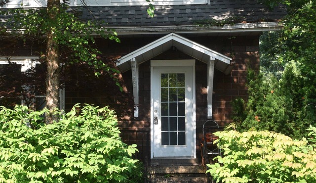 Spacious home for travelers. Big discount for monthly renters.