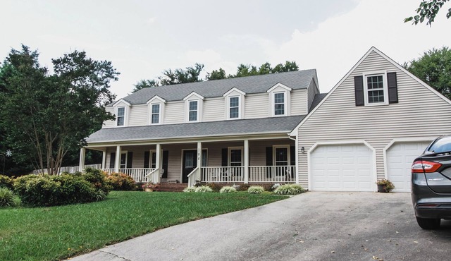 Spacious home in peaceful neighborhood