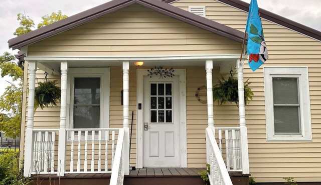 Spacious home in quiet neighborhood. Fenced yard. Easy access to attractions.