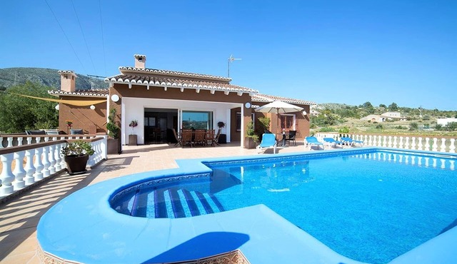 Spacious Home in Teulada