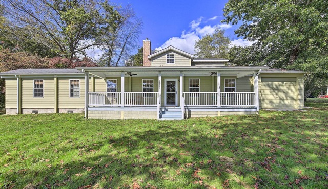 Spacious Home Local to Claytor Lake