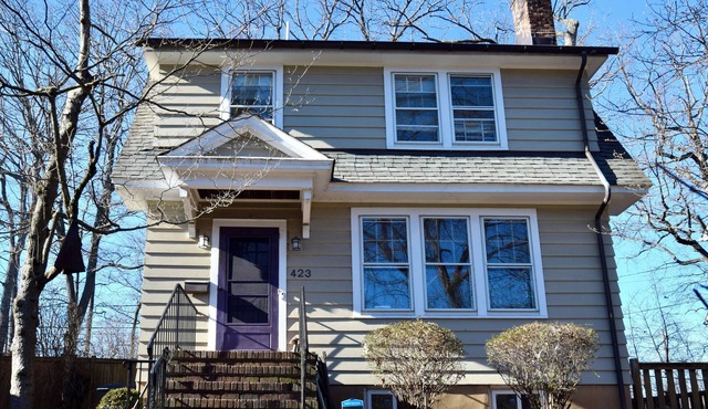 Spacious home near Rutgers University with bonus loft