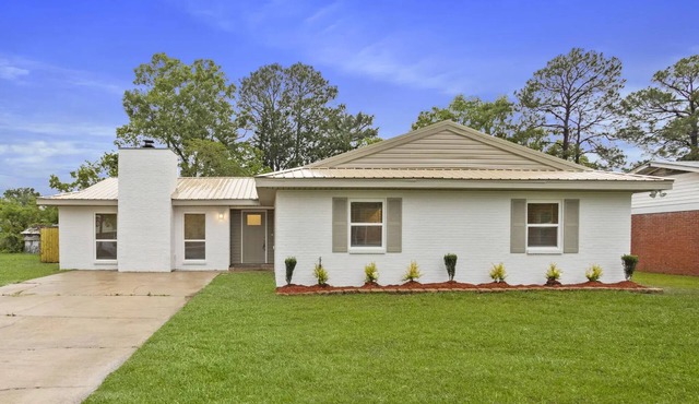 Spacious Home Near Downtown Ocean Springs with Luxe Amenities