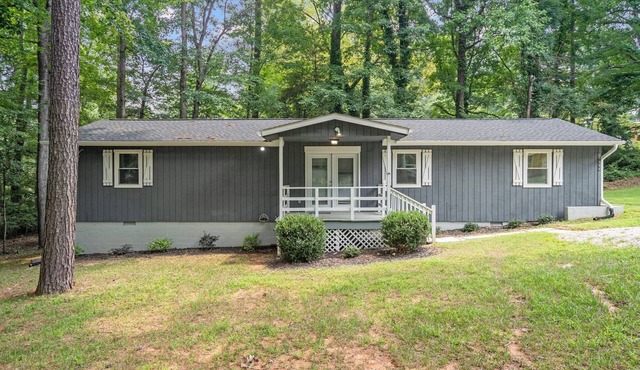 Spacious home- near Airport, Crabtree Mall & Food