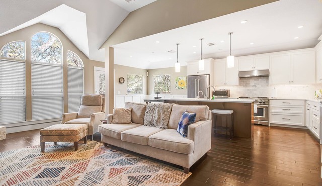 Spacious home near Austin with office, enclosed backyard, patio, playground, AC