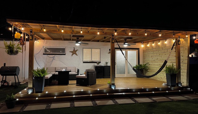 “Spacious Home Near Beaches & Tarpon Springs – Perfect for Families & Pets!”