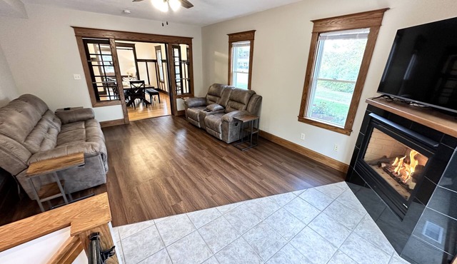 Spacious Home near Lake Minnetonka & Downtown Excelsior