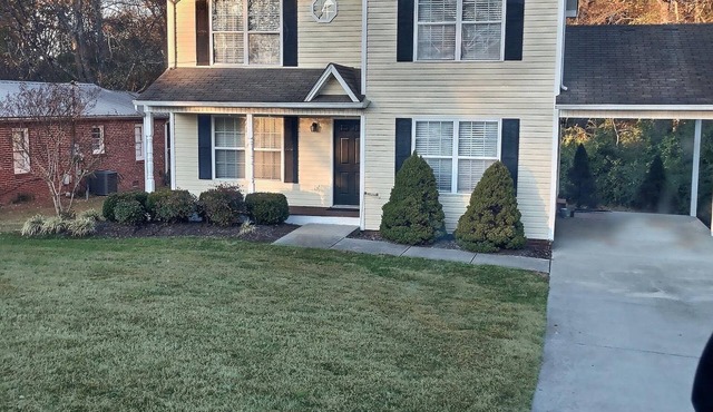 Spacious home near Lee University, historic downtown Cleveland