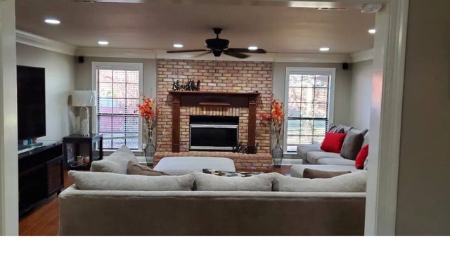 Spacious home near Barksdale Air Force Base