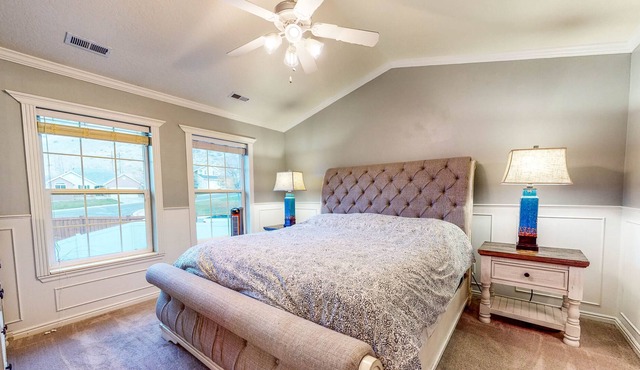 Spacious Home near Adventures - Home Office, Full Kitchen, Dog-Friendly