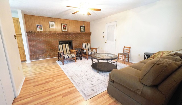 Spacious Home Near WEC, The Roberts Center and Wilmington College