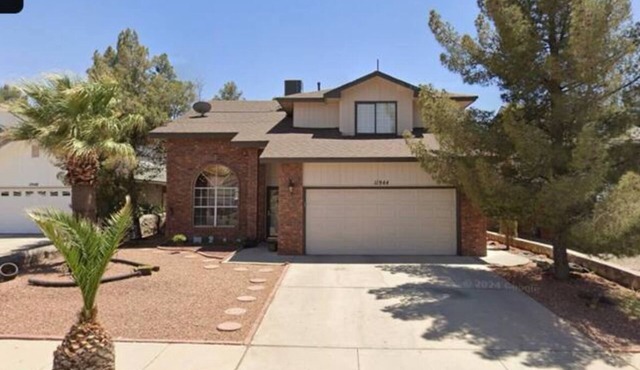 Spacious home on a cul-de-sac in East El Paso. Located near Loop #375.