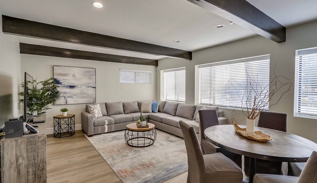 Spacious Home: Perfect 4 Families, Garage Parking