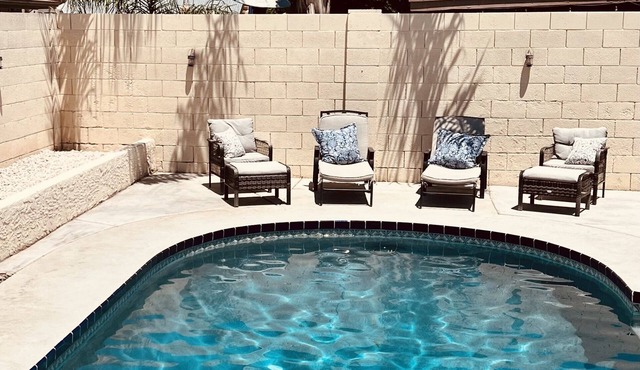 Spacious Home, Private Pool, minutes to Spring Training, and Cardinal Stadium
