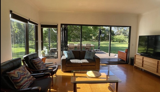 Spacious home set on 1.5 acres in the beautiful Mornington Peninsula.