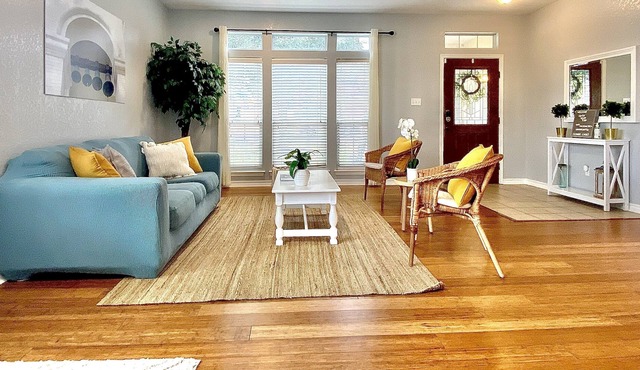 Spacious Home Sleeps 16+