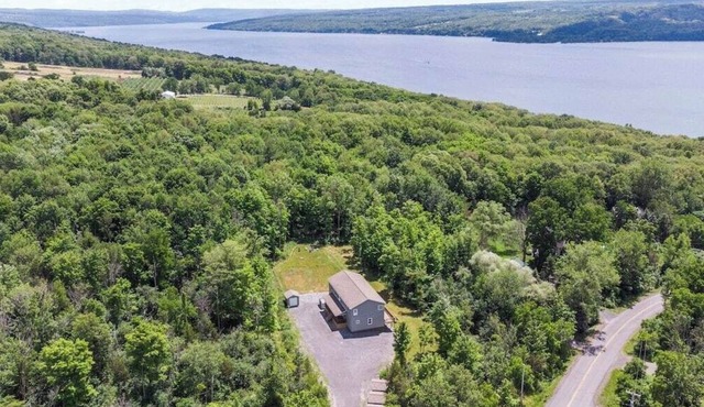 Spacious Home Sleeps 20! Dogs OK