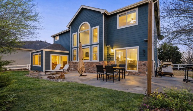 Spacious Home W/Fun Amenities | Lake & Mtn Views