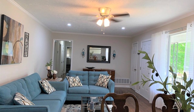 Spacious Home w/Garage & access to I-20/I-520