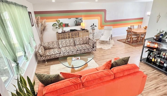 Spacious home w/hot tub & sauna. Walking distance to Old Town Orcutt