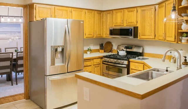 Spacious Home w/Lake Access