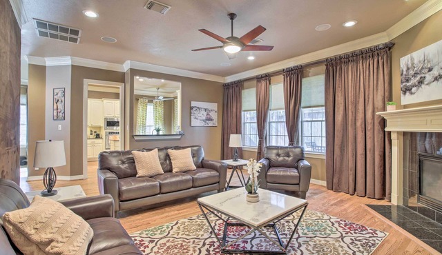 Spacious Home w/Patio: 5 Mi to Memorial Park