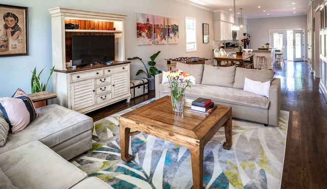 Spacious Home with 5000 Sq Ft Yard close to Downtown DC & Metro