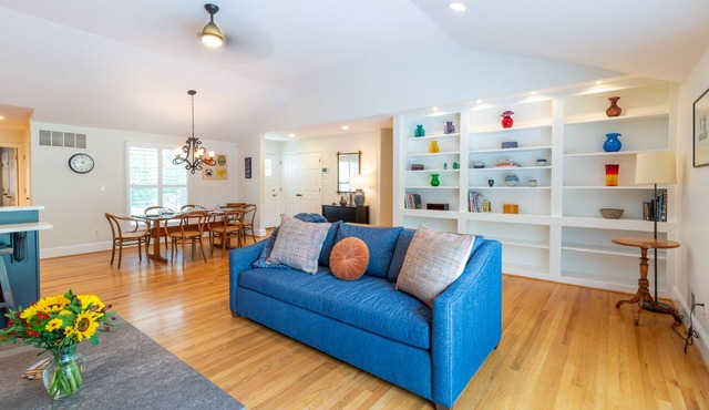 Spacious home with an outdoor pool, screened porch, washer/dryer & central AC