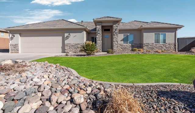 Spacious Home with Fire Pit, Hot Tub, Pool + Slide