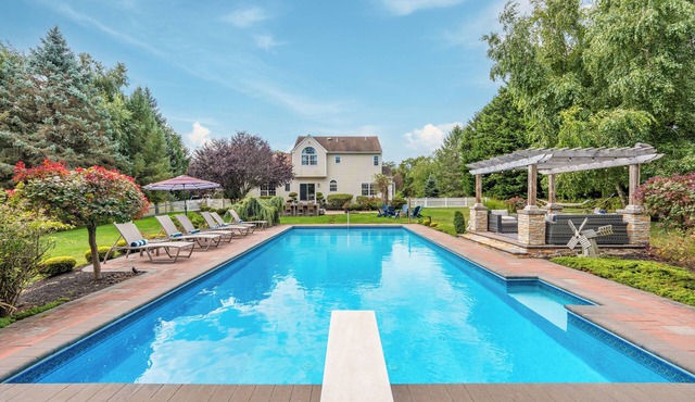 Spacious Home with Pool in Southold