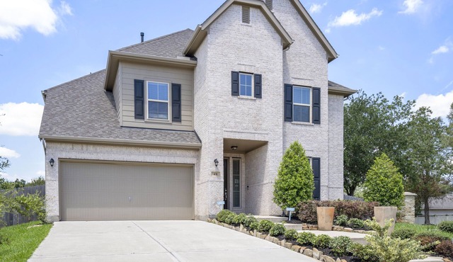 Spacious Home with Private Theater, Pool Table, Office & Home Gym!