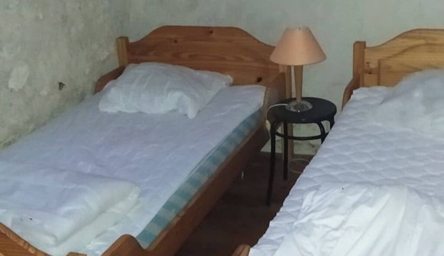 Spacious house, private pool, gardens, peace