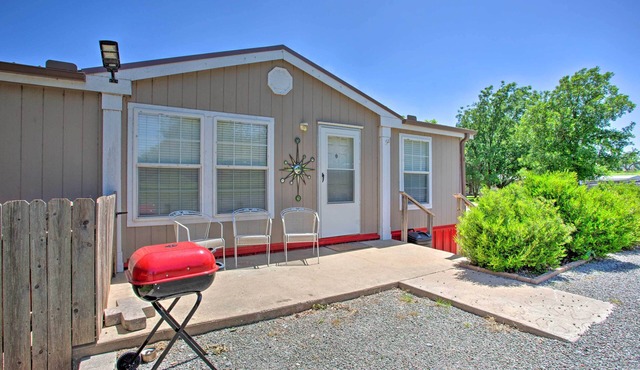 Spacious House ~ 1 Mi to Lake & Boat Ramp!