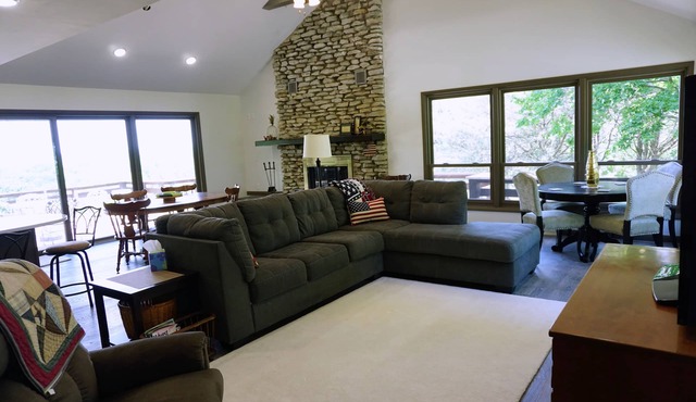 Spacious house, beautiful views, peaceful setting