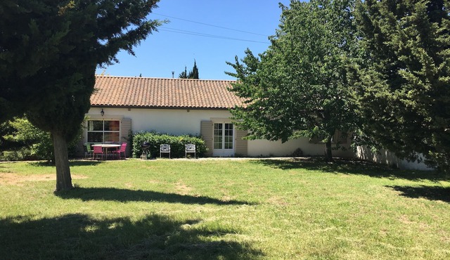Spacious house, billiards, table soccer, heated pool, 15mn from Carcassonne.