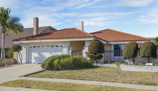 Spacious House, Central, All Amenities