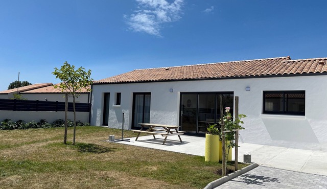 Spacious house for 6 people, 10 minutes from the beach by bike
