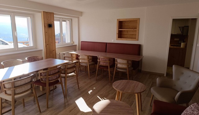 Spacious house for up to 14 people, tranquility between forest and mountain