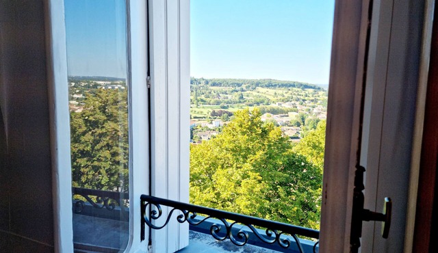 Spacious house in the center of the ramparts!