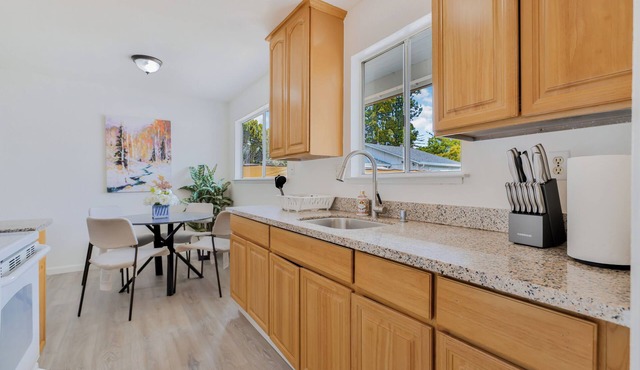 Spacious house in serene Redwood City with WiFi, AC