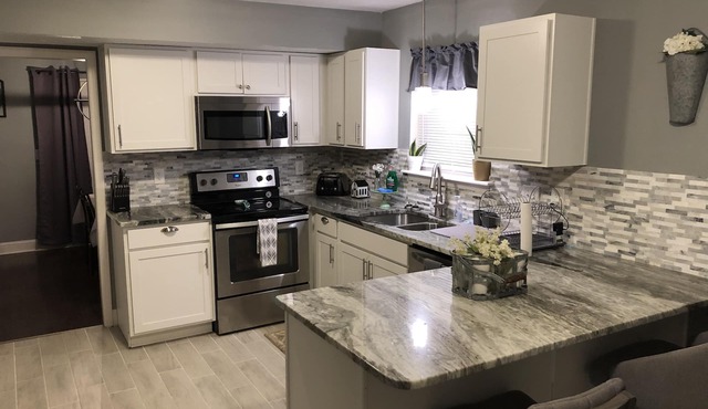 Spacious house minutes from the Horse Park